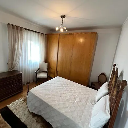 Holiday home Stunning 4-bed House *