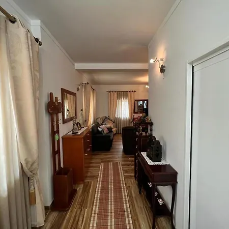 Stunning 4-bed House * Barcelos